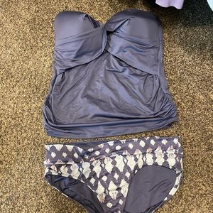 A Pea In The Pod Maternity Swimsuit Tankini Medium/Large